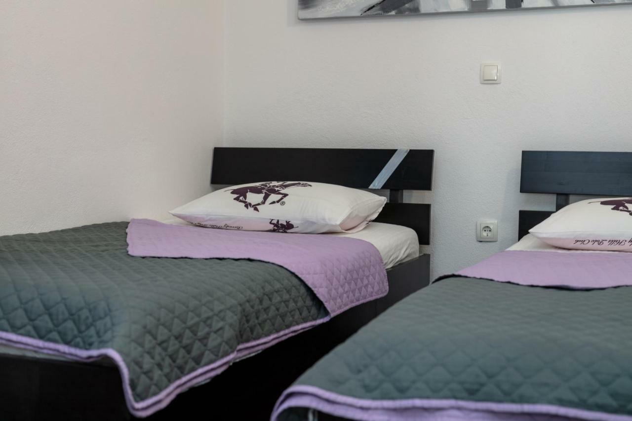 Apartments Bubalo Омиш Экстерьер фото